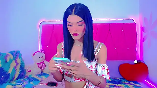 Theylor Rouse online show from 02-04-25, 01:13