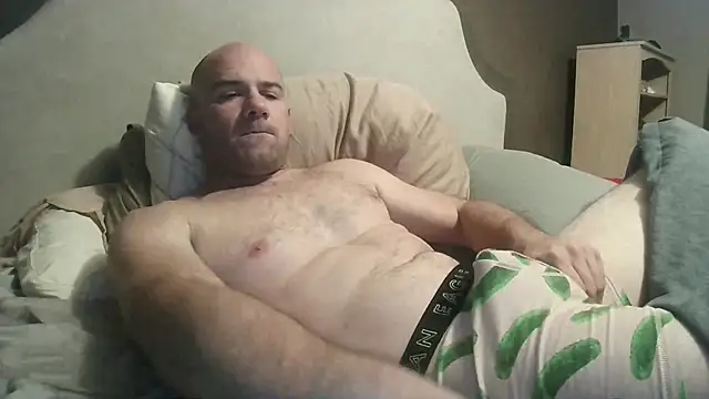 Nickj630 online show from 10-16-25, 04:02