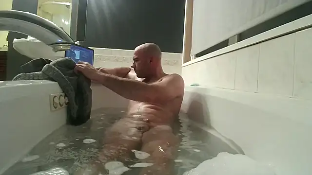 Nickj630 online show from 12-02-25, 02:17