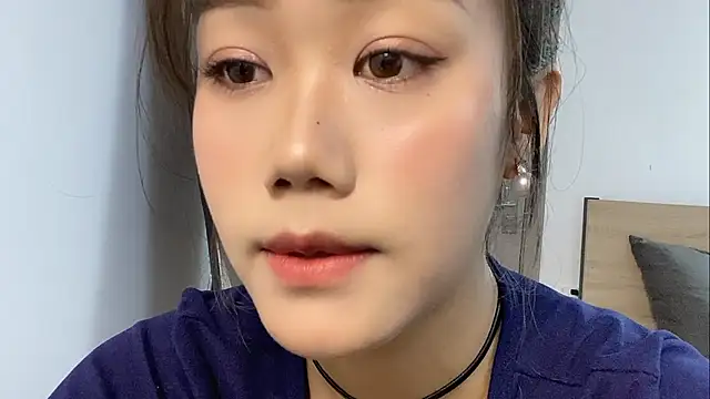 Bella-LL online show from 02-22-25, 03:58