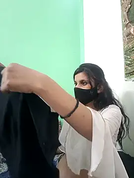 Snapshot of Aafreen_36 chatting on 02-27-25, 12:23 Aafreen 36 online show from 02-27-25, 12:23