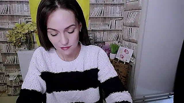 Lina Star S online show from 10-12-25, 08:24