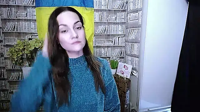 Lina Star S online show from 11-18-25, 09:47