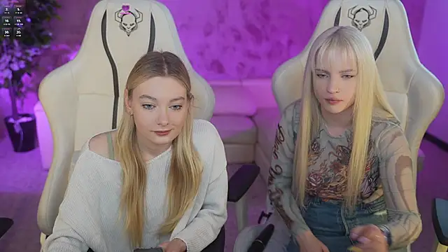 Snapshot of Ewa_Pearl chatting on 03-17-25, 07:35 Ewa Pearl online show from 03-17-25, 07:35