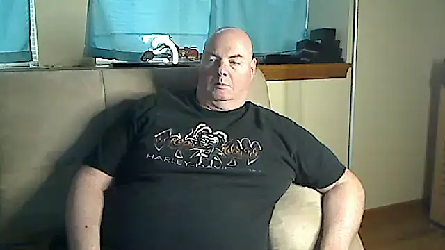 harley99574 online show from 12-14-24, 01:49