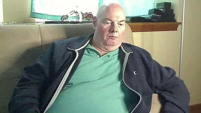 harley99574 online show from 12-24-24, 06:39