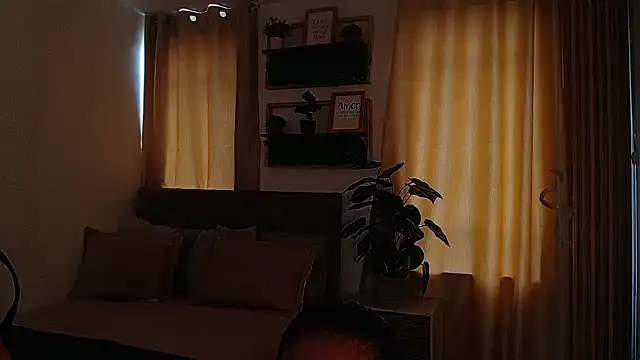 Snapshot of sasi_luna chatting on 05-29-26, 01:31 sasi luna online show from 05-29-26, 01:31