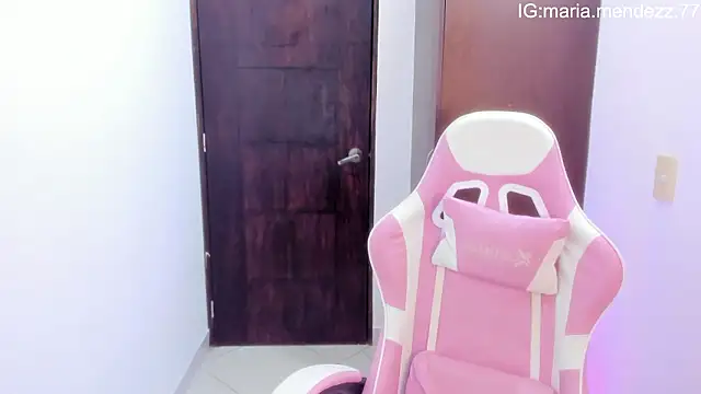 maria mendez  online show from 10-04-25, 01:36