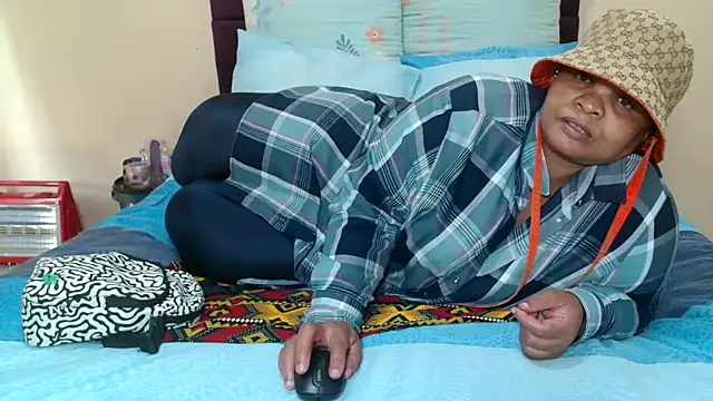 Bbw255 online show from 12-04-25, 12:47