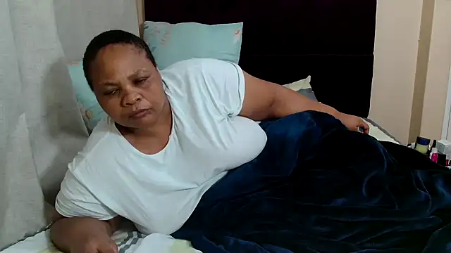 Snapshot of Bbw255 chatting on 04-28-26, 08:30 Bbw255 online show from 04-28-26, 08:30