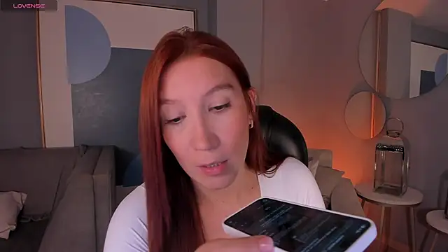 MiaFarrell  online show from 04-26-26, 05:10