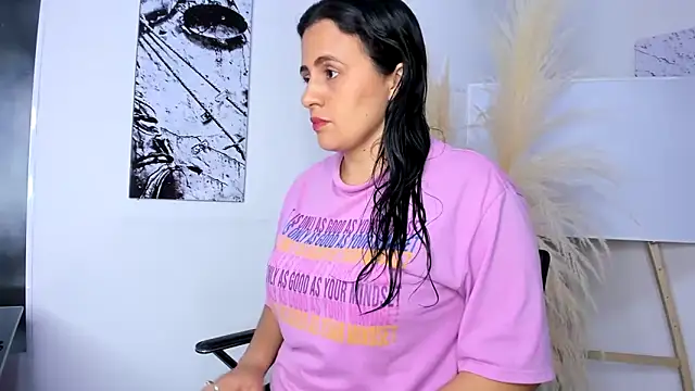 africa holmes online show from 12-16-25, 02:16