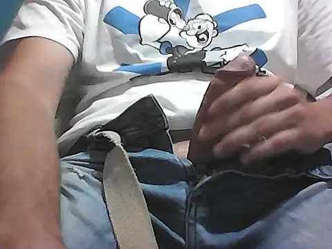 Snapshot of Bombi22 chatting on 12-30-24, 12:11 Bombi22 online show from 12-30-24, 12:11