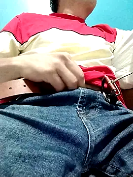 Snapshot of Bombi22 chatting on 01-03-25, 03:38 Bombi22 online show from 01-03-25, 03:38