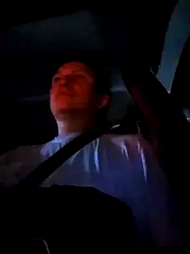 Snapshot of Bombi22 chatting on 03-06-25, 11:42 Bombi22 online show from 03-06-25, 11:42