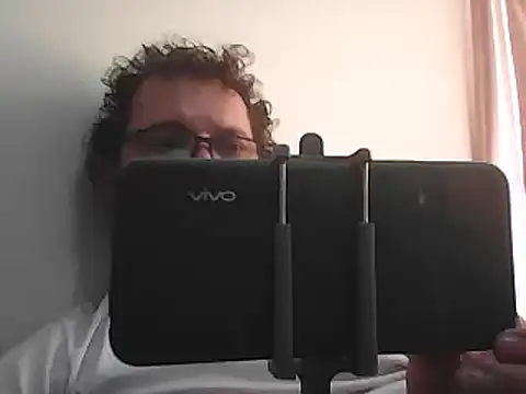 Snapshot of Bombi22 chatting on 11-27-25, 03:36 Bombi22 online show from 11-27-25, 03:36