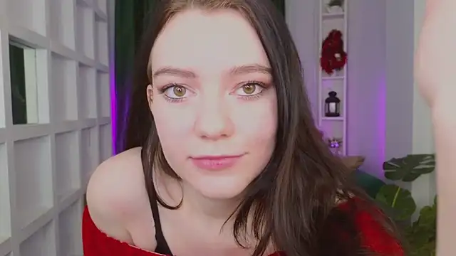 Snapshot of Lana__Cute_ chatting on 12-30-24, 12:31 Lana Cute online show from 12-30-24, 12:31