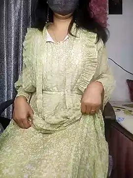 Snapshot of sexy_bhabhi69 chatting on 01-18-25, 03:27 sexy bhabhi69 online show from 01-18-25, 03:27