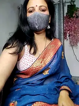 Snapshot of sexy_bhabhi69 chatting on 02-18-25, 05:53 sexy bhabhi69 online show from 02-18-25, 05:53