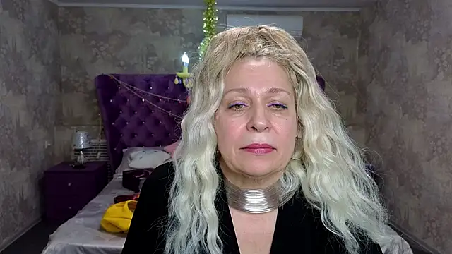 Snapshot of Penelope_Pinky chatting on 01-19-25, 07:47 Penelope Pinky online show from 01-19-25, 07:47