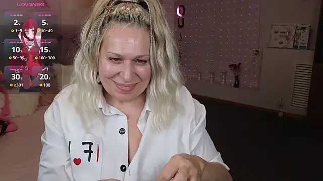 Snapshot of Penelope_Pinky chatting on 02-20-25, 05:40 Penelope Pinky online show from 02-20-25, 05:40