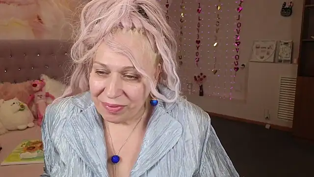 Snapshot of Penelope_Pinky chatting on 02-26-25, 05:39 Penelope Pinky online show from 02-26-25, 05:39