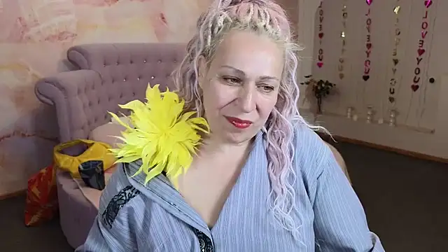 Penelope Pinky online show from 09-18-25, 12:07