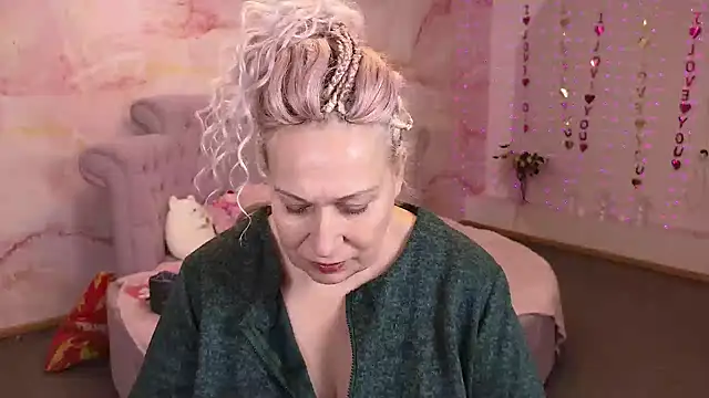 Penelope Pinky online show from 10-08-25, 08:56