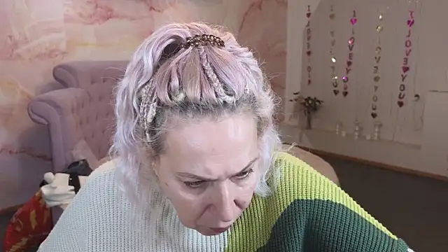 Snapshot of Penelope_Pinky chatting on 10-31-25, 11:55 Penelope Pinky online show from 10-31-25, 11:55