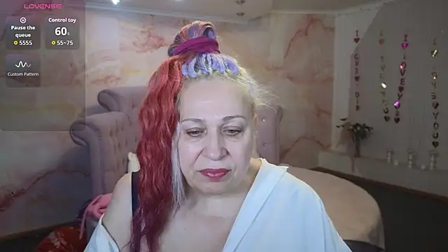 Snapshot of Penelope_Pinky chatting on 11-20-25, 11:32 Penelope Pinky online show from 11-20-25, 11:32