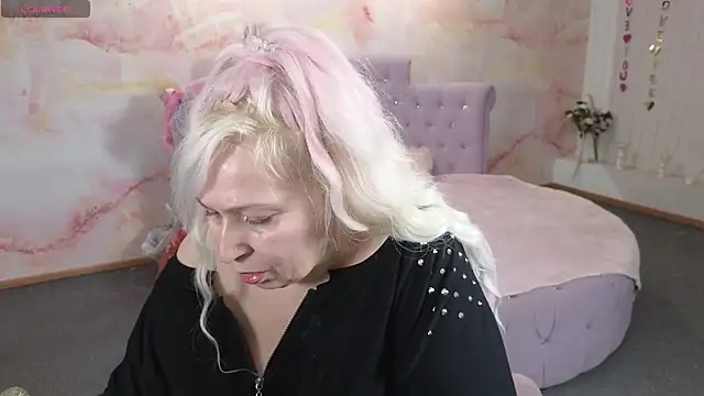 Penelope Pinky online show from 04-28-26, 11:37