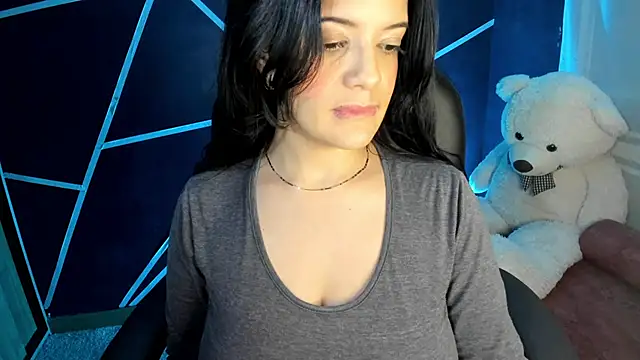 Snapshot of milufontier chatting on 12-31-24, 03:12 milufontier online show from 12-31-24, 03:12