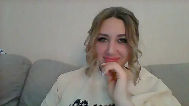 Snapshot of VickyLove047 chatting on 01-02-25, 04:30 VickyLove047 online show from 01-02-25, 04:30