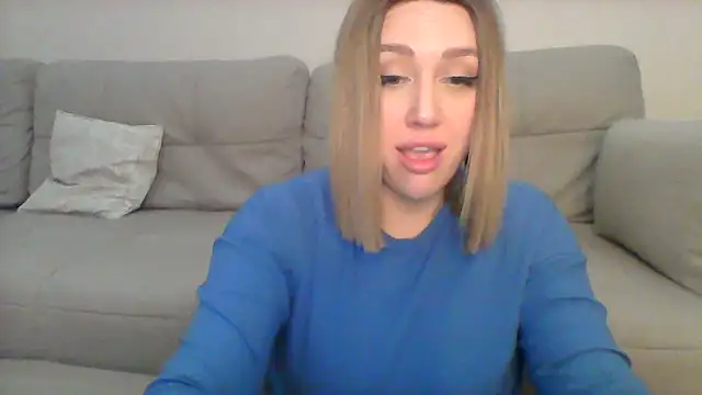 Snapshot of VickyLove047 chatting on 02-14-25, 08:37 VickyLove047 online show from 02-14-25, 08:37