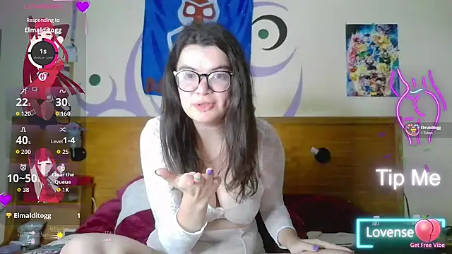 Snapshot of MilahHot13 chatting on 09-23-25, 01:41 MilahHot13 online show from 09-23-25, 01:41