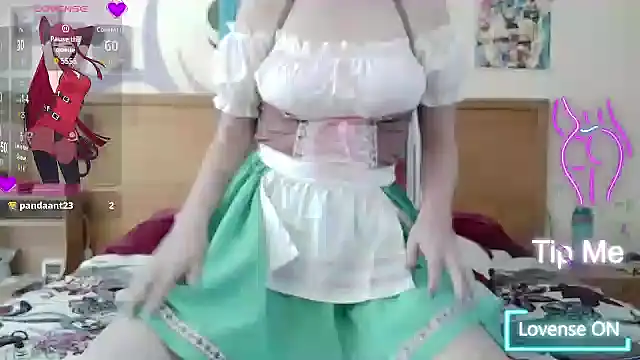 Snapshot of MilahHot13 chatting on 09-28-25, 03:17 MilahHot13 online show from 09-28-25, 03:17