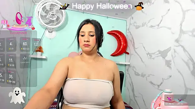 Snapshot of karime_sexygirl chatting on 11-02-25, 11:23 karime sexygirl online show from 11-02-25, 11:23