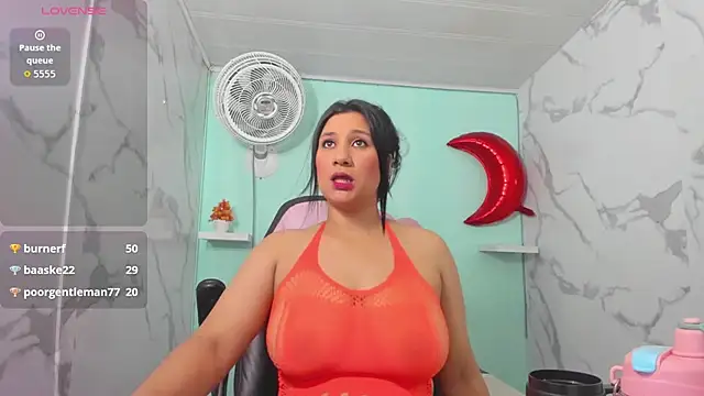 Snapshot of karime_sexygirl chatting on 12-02-25, 11:37 karime sexygirl online show from 12-02-25, 11:37