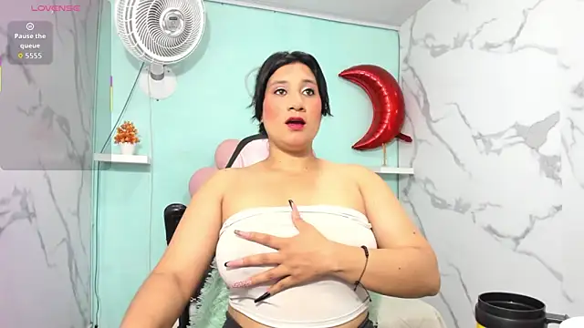 karime sexygirl online show from 03-04-26, 10:43