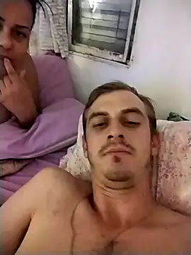 Snapshot of PigaeLucy chatting on 12-14-24, 12:55 PigaeLucy online show from 12-14-24, 12:55