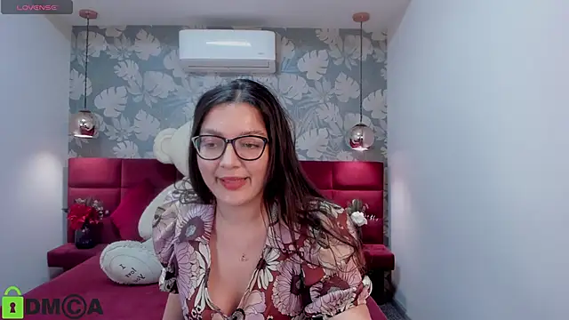 ZarifaBev online show from 12-16-24, 12:04