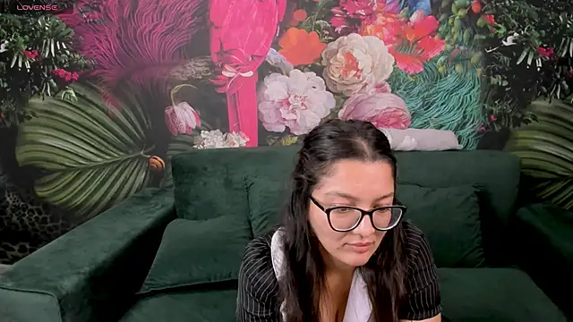 ZarifaBev online show from 09-13-25, 10:15