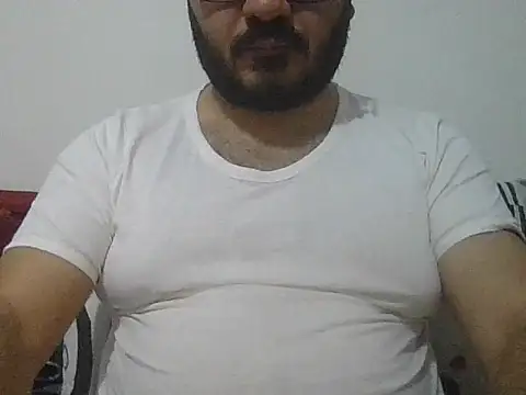 UrfavSlaveBitch online show from 02-01-26, 04:38