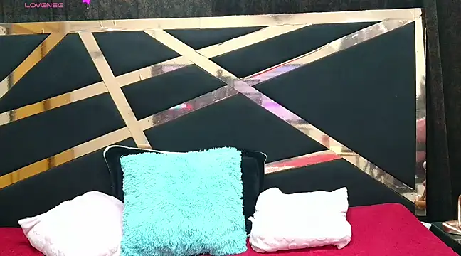 Snapshot of Allison_Dubois chatting on 01-21-25, 07:47 Allison Dubois online show from 01-21-25, 07:47