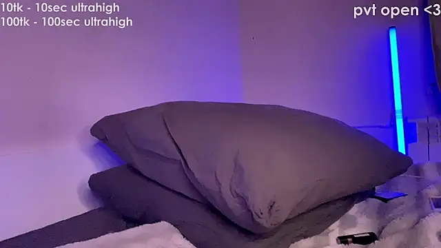  xxtina online show from 11-13-25, 03:11