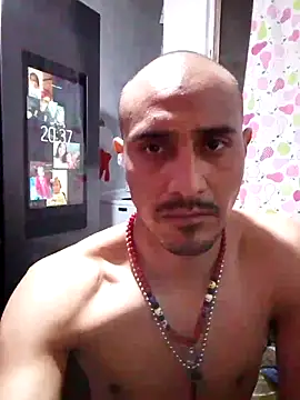 Snapshot of NewBe9D9 chatting on 03-14-25, 08:42 NewBe9D9 online show from 03-14-25, 08:42