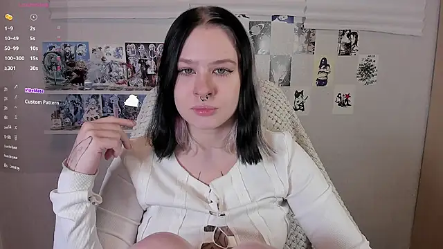 Snapshot of tender_kiitty chatting on 11-18-25, 03:49 tender kiitty online show from 11-18-25, 03:49