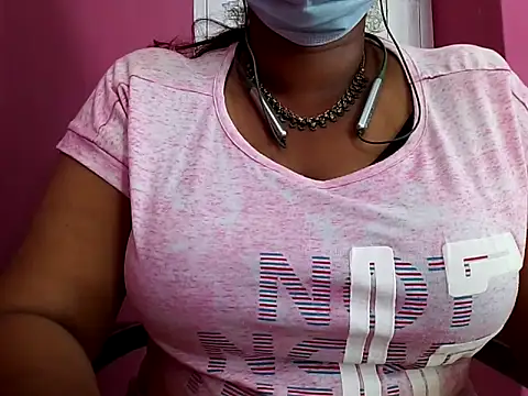 Snapshot of Tamilsathya2024 chatting on 02-13-25, 06:41 Tamilsathya2024 online show from 02-13-25, 06:41