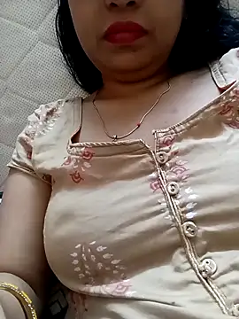 Snapshot of sunita-doll chatting on 09-12-25, 02:00 sunita-doll online show from 09-12-25, 02:00