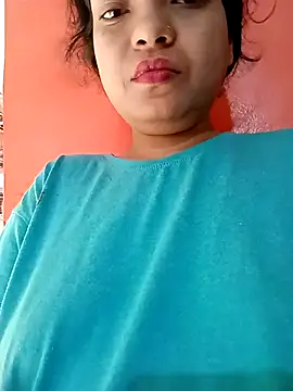 Snapshot of sunita-doll chatting on 10-12-25, 03:27 sunita-doll online show from 10-12-25, 03:27